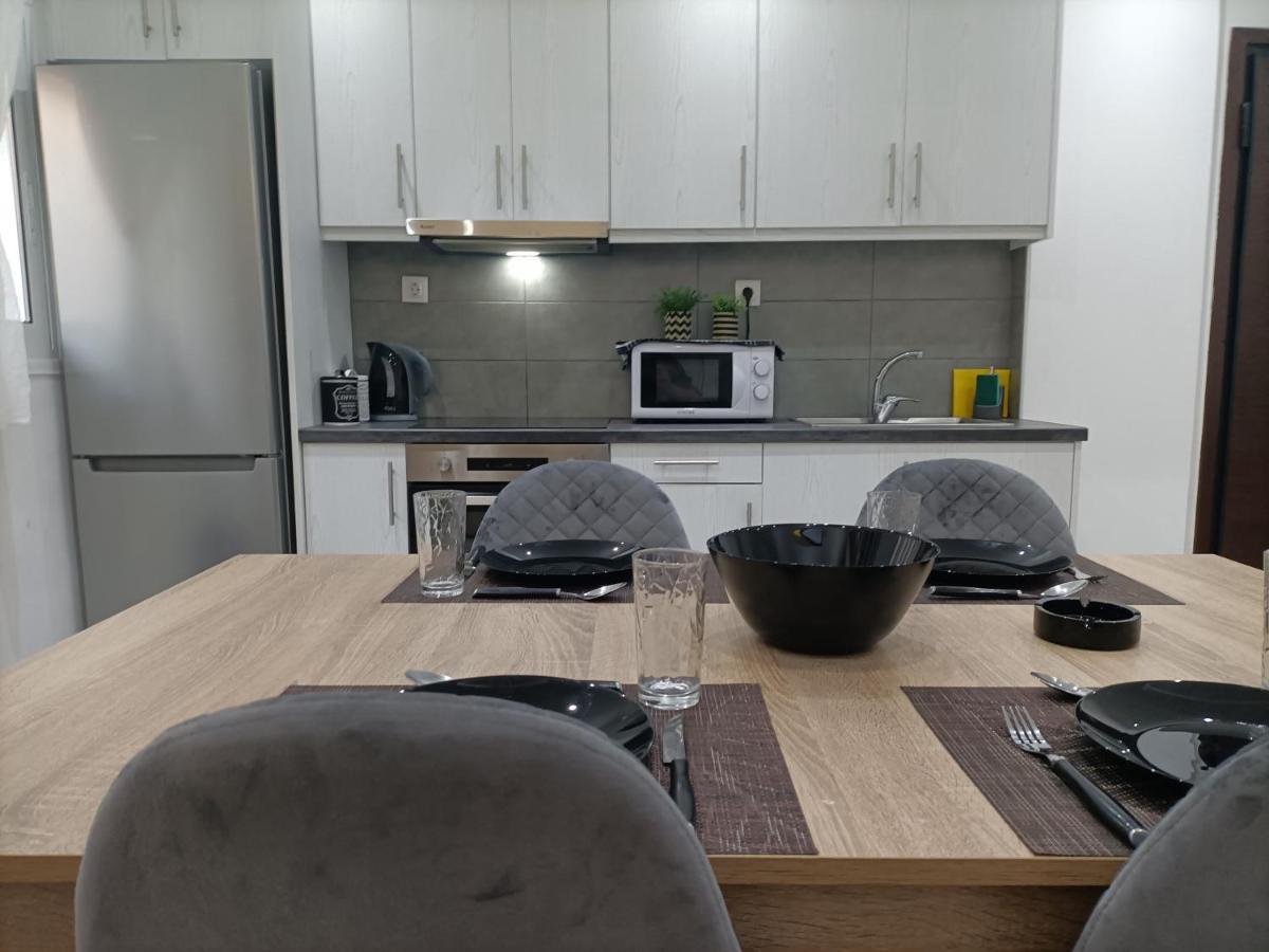 Travelers Tranquil & Chillout Apt Apartment เอเธนส์ ภายนอก รูปภาพ