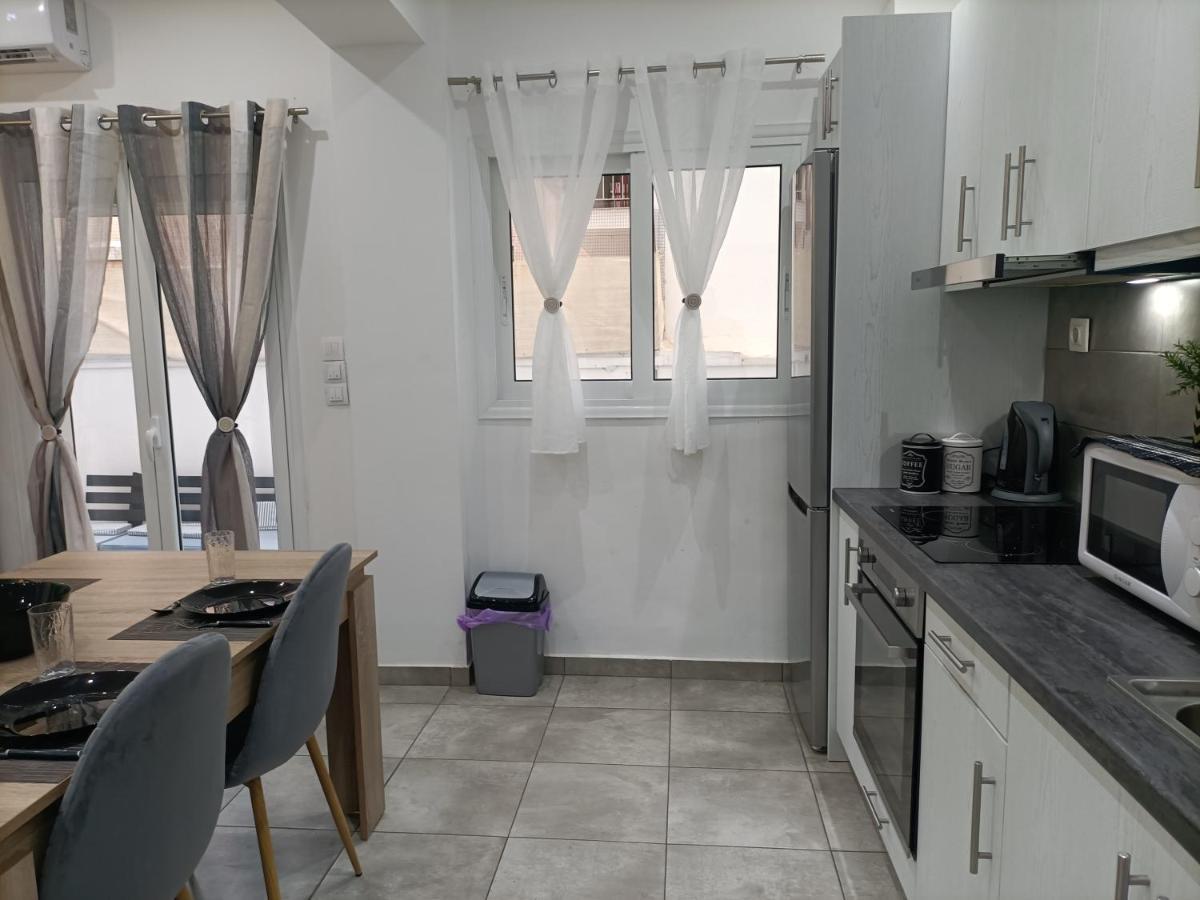 Travelers Tranquil & Chillout Apt Apartment เอเธนส์ ภายนอก รูปภาพ