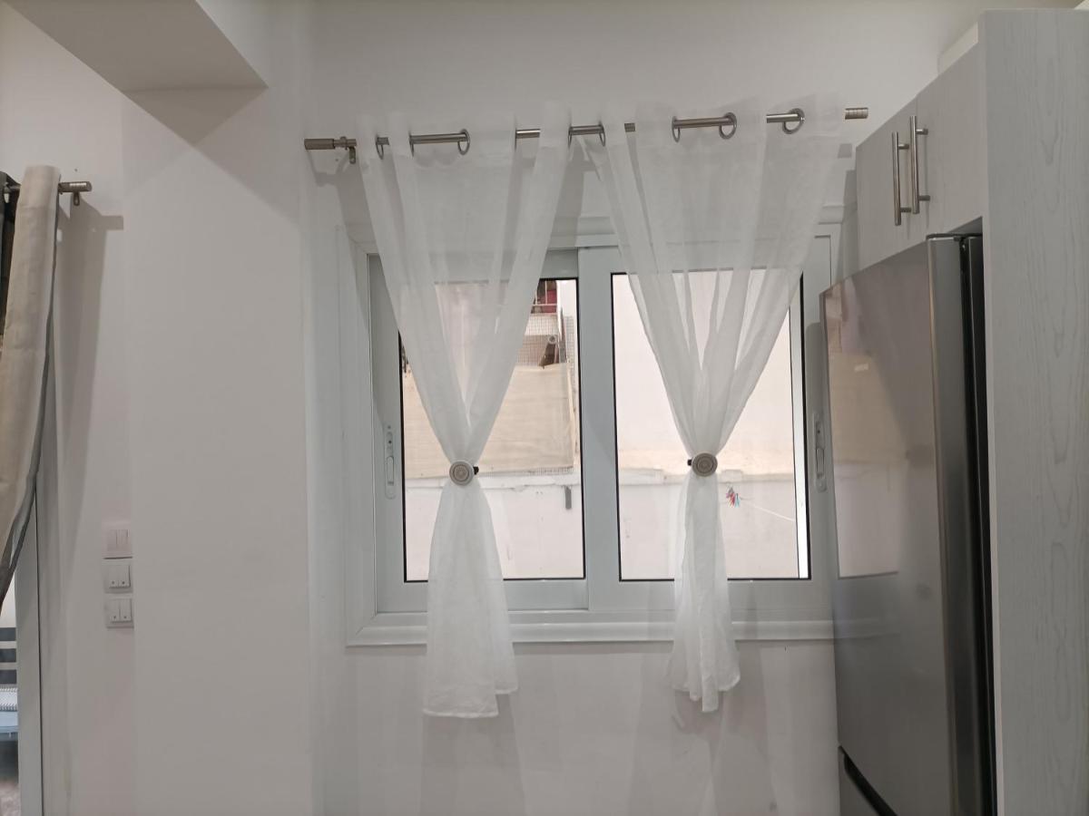Travelers Tranquil & Chillout Apt Apartment เอเธนส์ ภายนอก รูปภาพ
