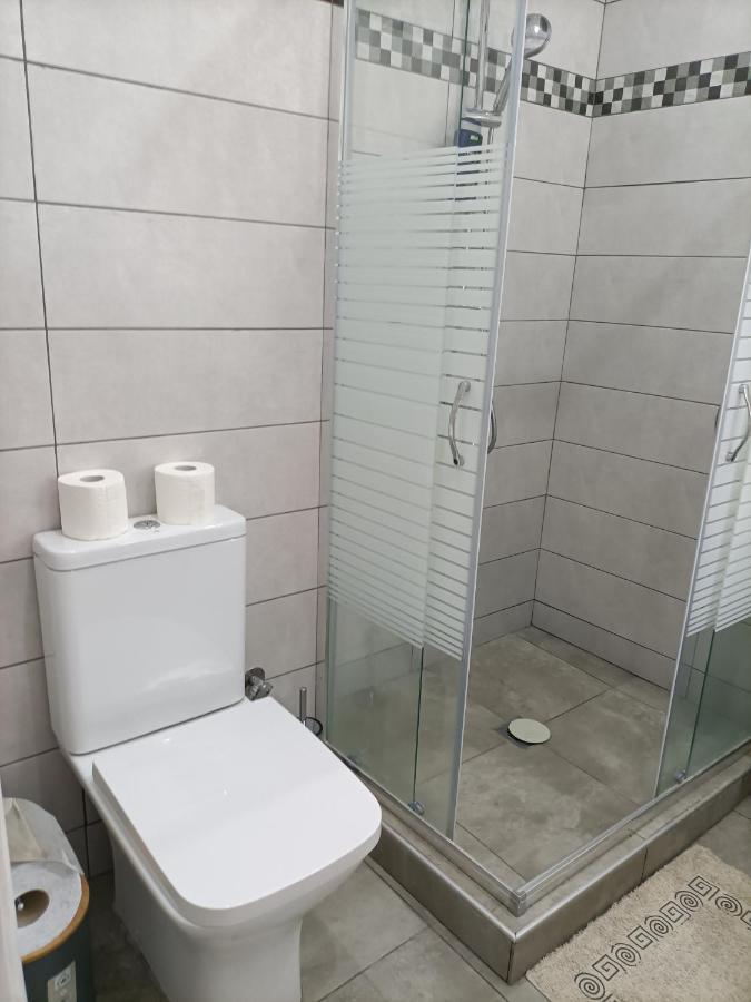 Travelers Tranquil & Chillout Apt Apartment เอเธนส์ ภายนอก รูปภาพ